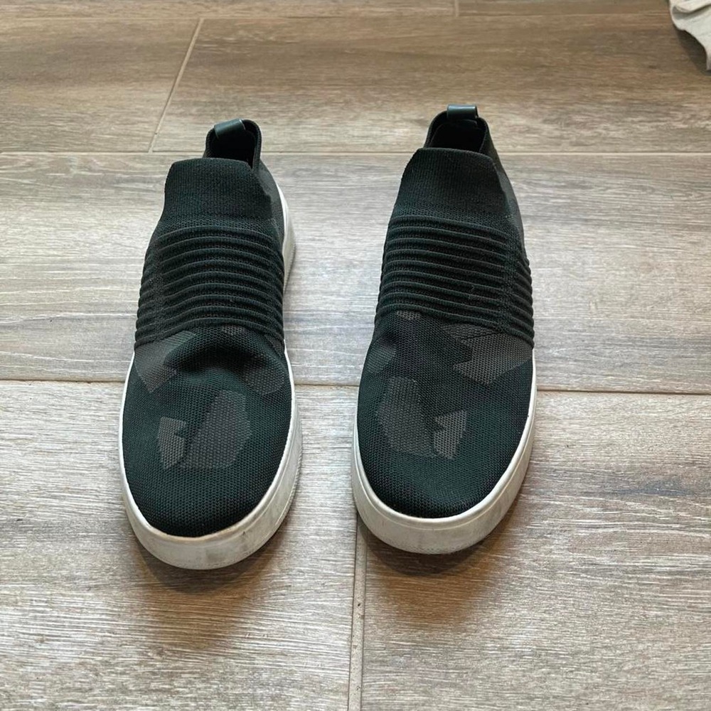 Steve Madden Black Camo Slip On Sneakers Women's Size 9